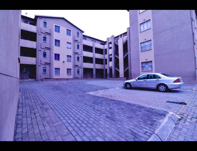 2 BEDROOM APARTMENT FOR SALE IN FLEURHOF